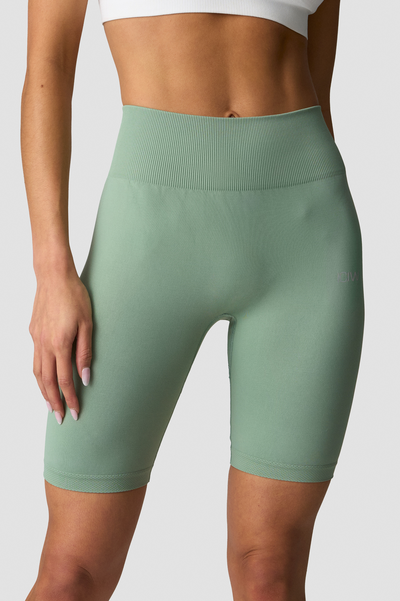 Define Seamless Biker Shorts Wmn Light Moss - image 3