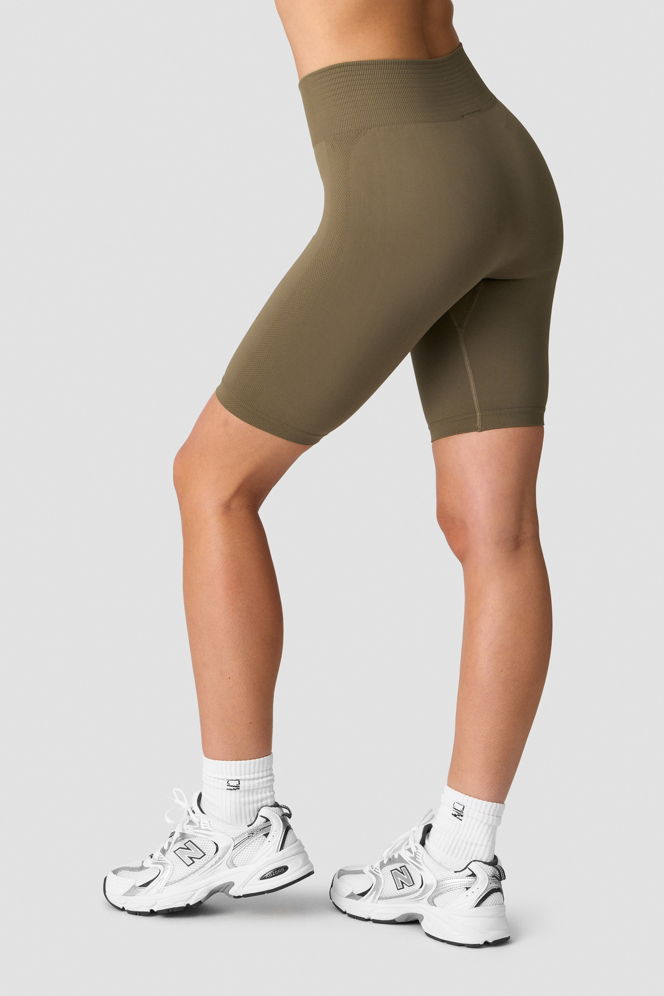 Define Seamless Biker Shorts Wmn Dark Sand - image 2