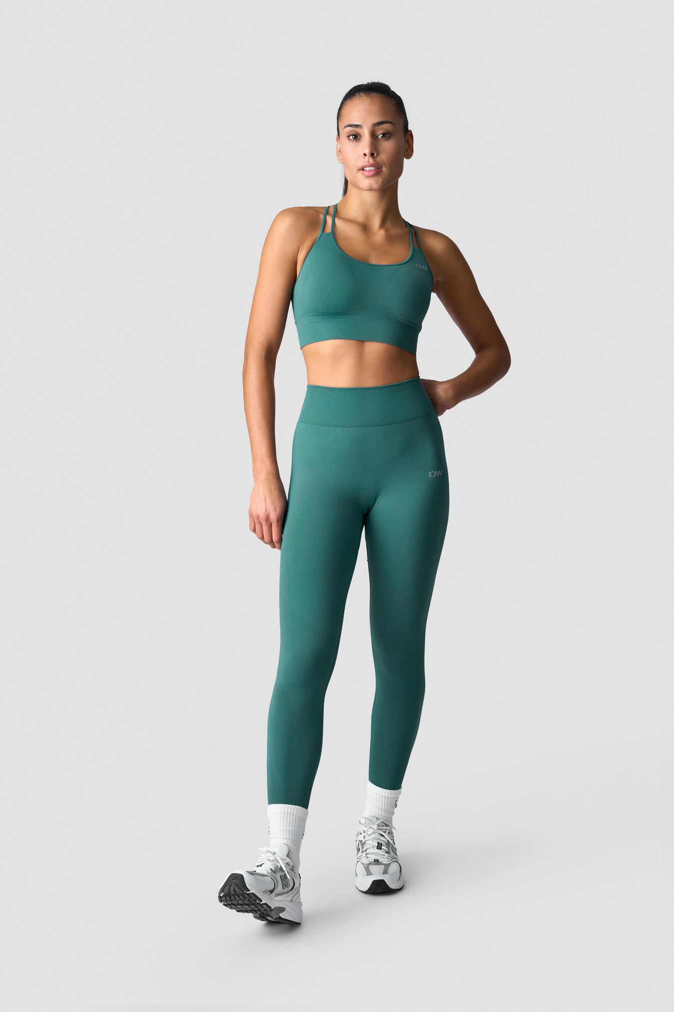 Define Seamless Sports Bra Dusty Green - image 5