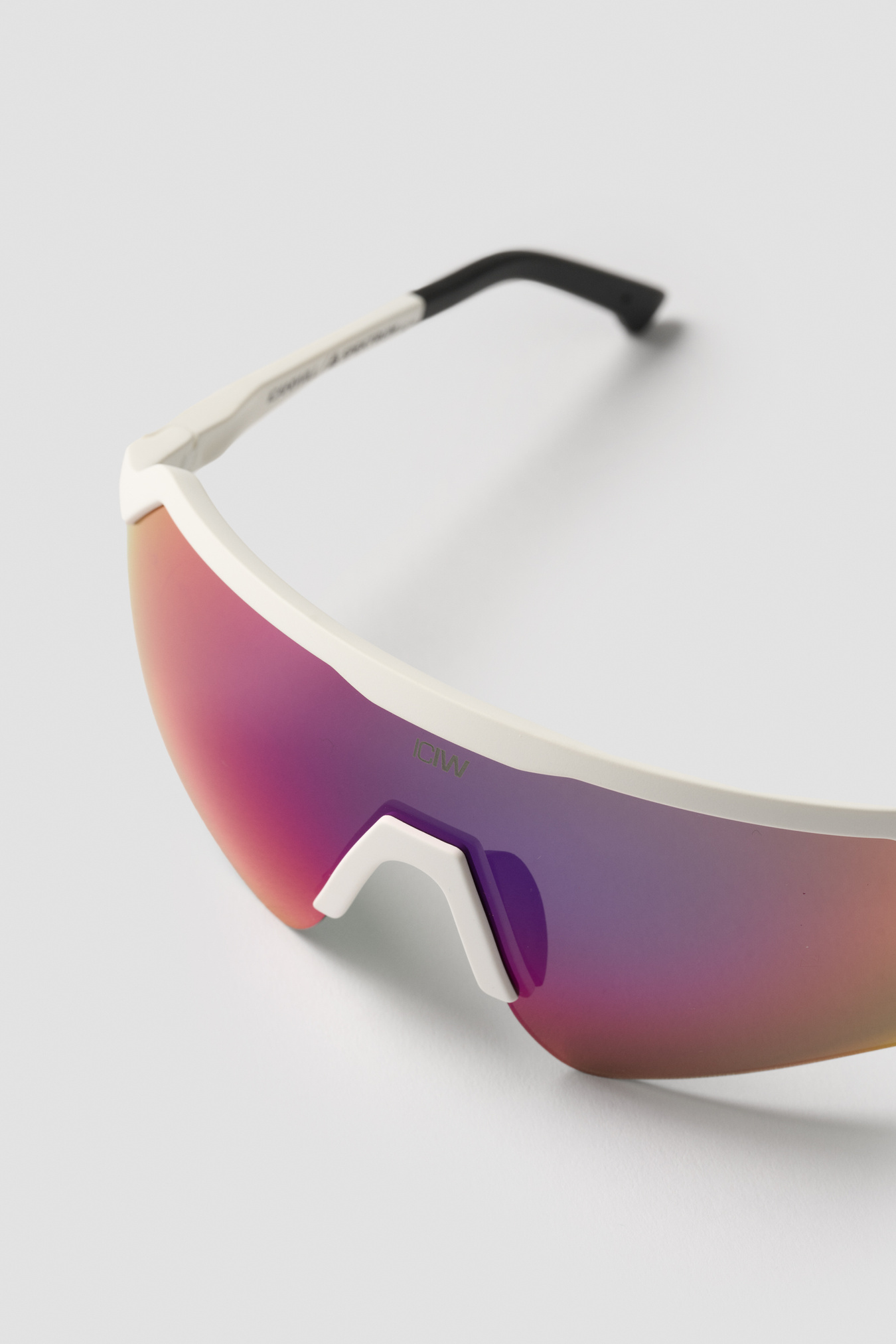 ICIW Sports Glasses 2 Infra Red - image 4