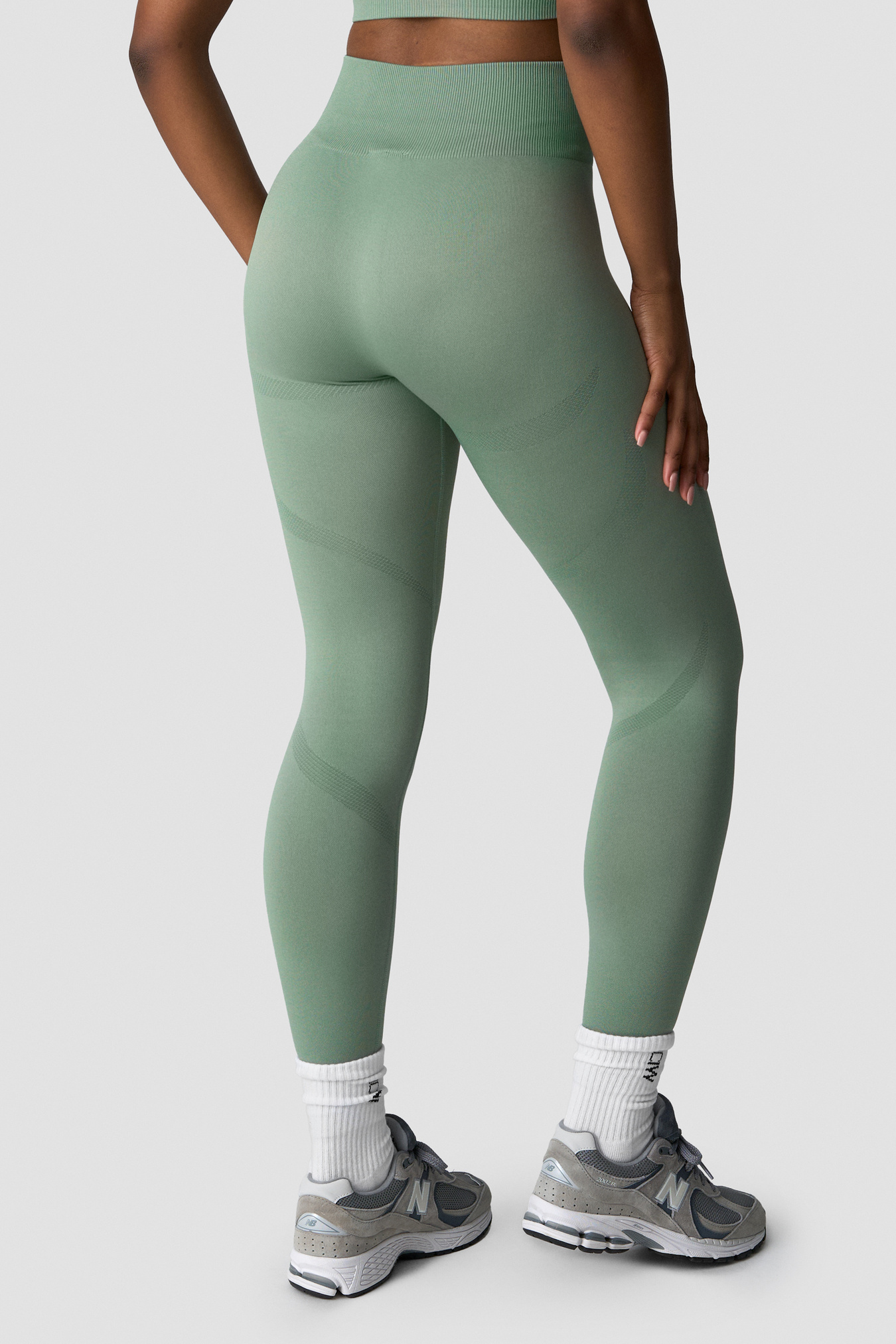 Divine Seamless Tights Wmn Light Moss - image 3