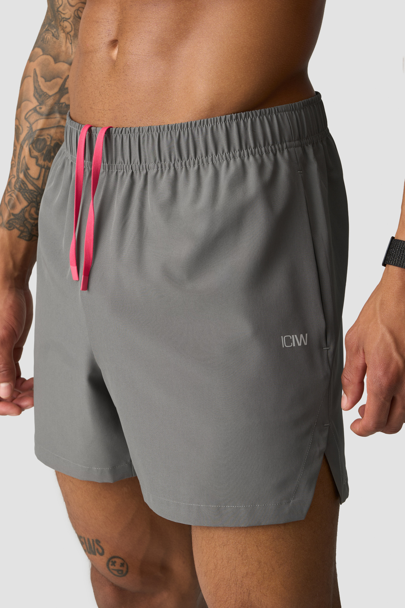 Essential Cardio 5'' Shorts Grey - image 3